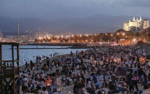 Nit de Sant Joan,Johannisnacht,Feste auf den Balearen,Dolphin Boats