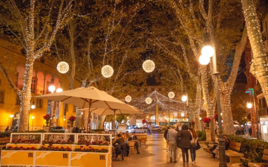 Weihnachten Mallorca,Strassen von Palma,Hafen Puerto Portals,Markt im Pueblo Español