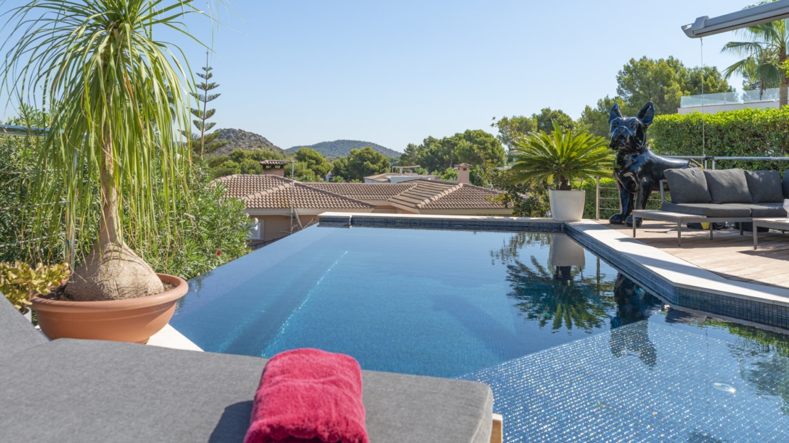 V-4250 Santa Ponsa Moderne Villa mit atemberaubendem Weitblick bis auf die Bucht von Santa Ponsa
