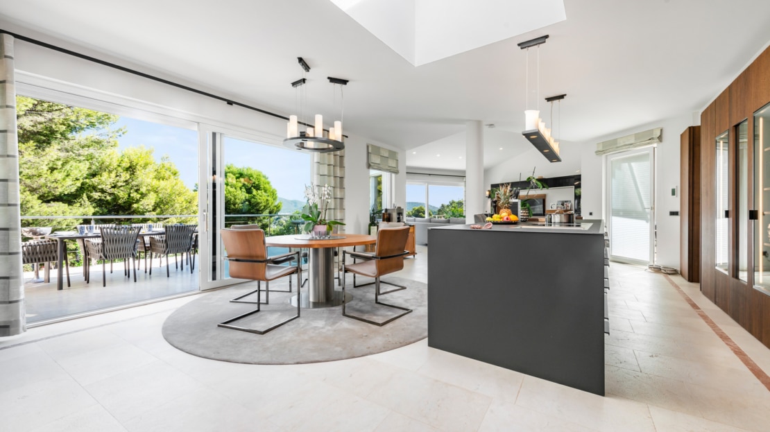 V-4250 Santa Ponsa Moderne Villa mit atemberaubendem Weitblick bis auf die Bucht von Santa Ponsa