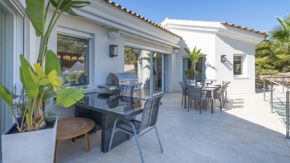 V-4250 Santa Ponsa Moderne Villa mit atemberaubendem Weitblick bis auf die Bucht von Santa Ponsa