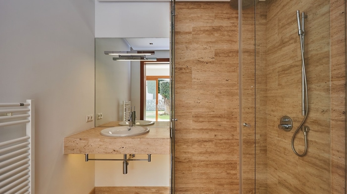 V-2078 Imposante Villa mit Ferienvermietungslizenz und Blick über das Tal sowie den Golfplatz von Canyamel