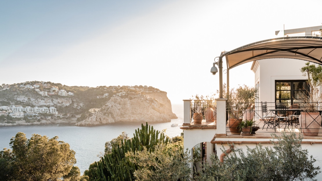 V-4411-96 Villa mit viel Potenzial, Pool, fantastischem Meer- und Hafenblick im Süden von Andratx 17