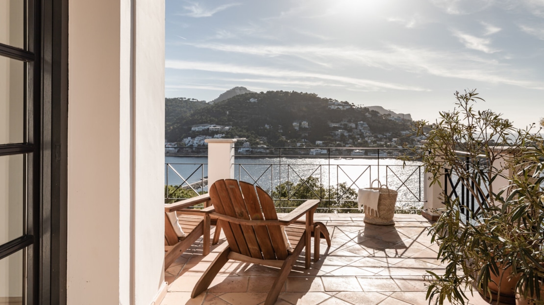 V-4411-96 Villa mit viel Potenzial, Pool, fantastischem Meer- und Hafenblick im Süden von Andratx 5