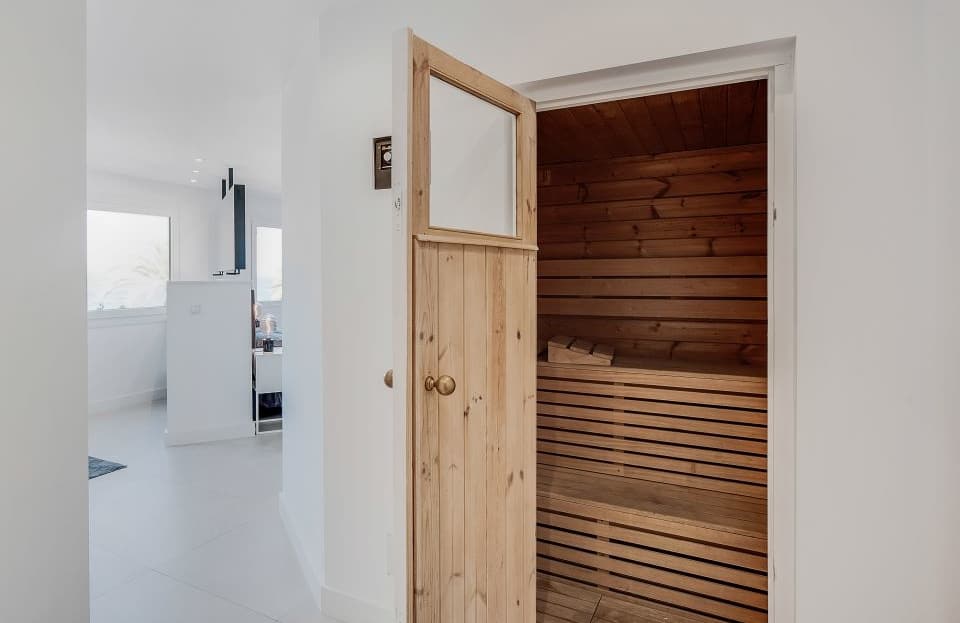 A-4691 Renoviertes Luxus Apartment in 1. Meereslinie mit  fantastischem Rundum Ausblick  17