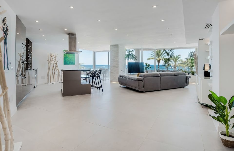 A-4691 Renoviertes Luxus Apartment in 1. Meereslinie mit  fantastischem Rundum Ausblick  23