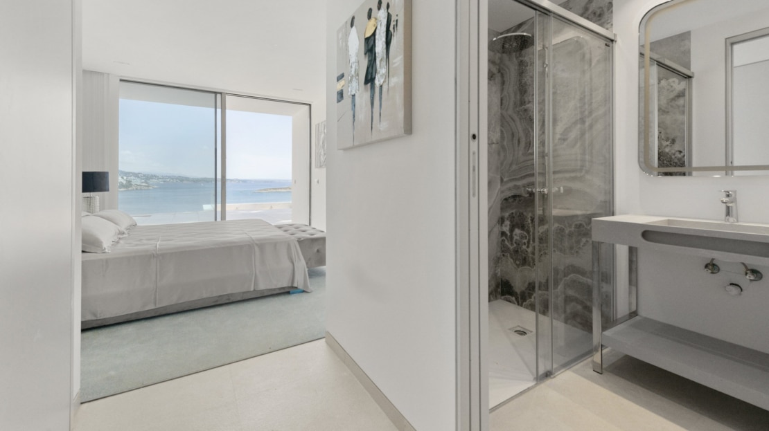 V-3430 Luxuriöse Villa in erster Meereslinie von Cala Vinyas mit Blick auf Sa Porrassa 7