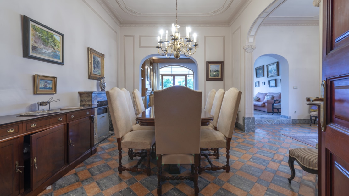 4949 INVESTITION!  Beeindruckendes Haus in erster Linie in Calanova mit herrlichem Meerblick 21