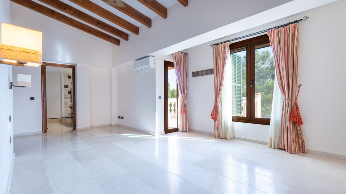 F-4302 Stattliche Finca in Establiments mit gr. Pool, Privatsphäre und herrlichem Blick auf die Bucht von Palma 23