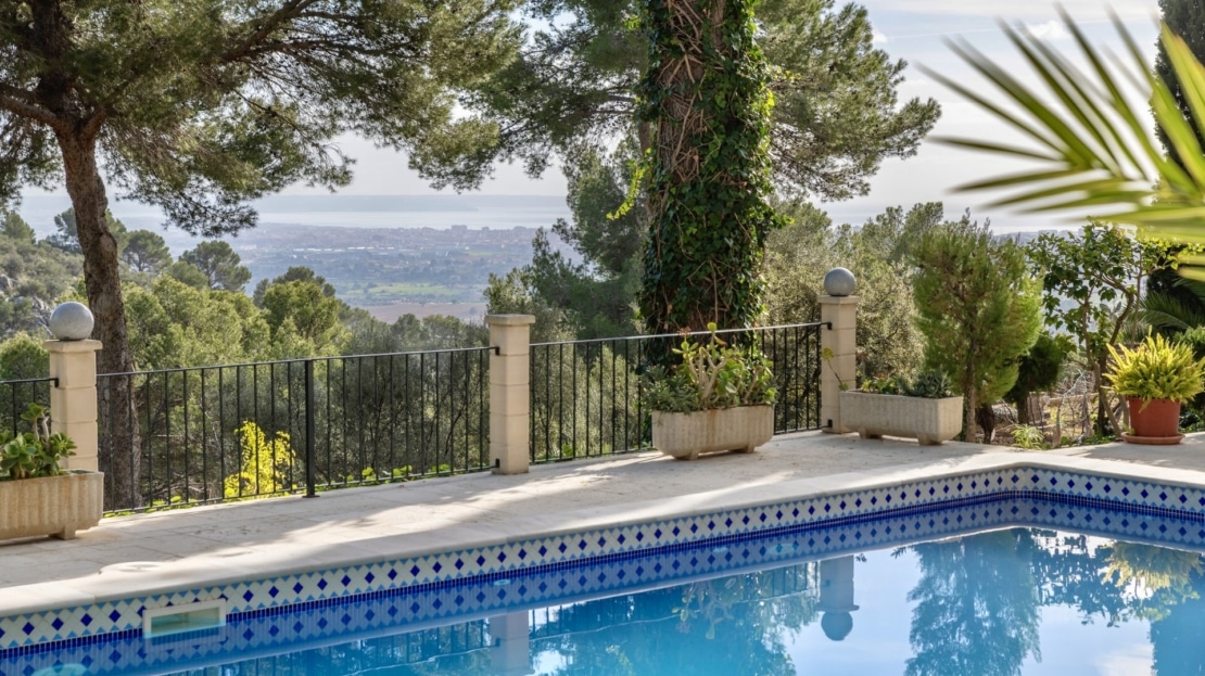 F-4302 Stattliche Finca in Establiments mit gr. Pool, Privatsphäre und herrlichem Blick auf die Bucht von Palma 8