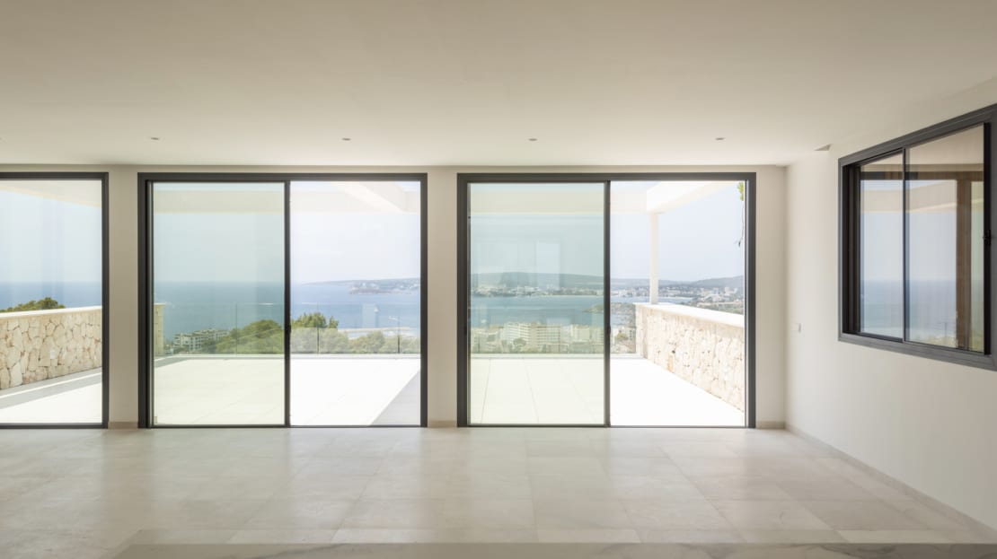 V-4697 ERSTBEZUG! Beeindruckende Neubau Villa in Portals Nous mit herrlichem Meerblick