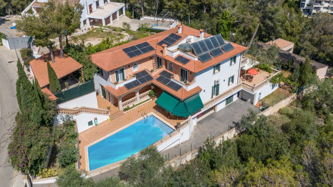 5037 Imposante, mediterrane Villa in Cas Catala, in ruhiger Lage mit großem Pool und Teil-Meerblick 2