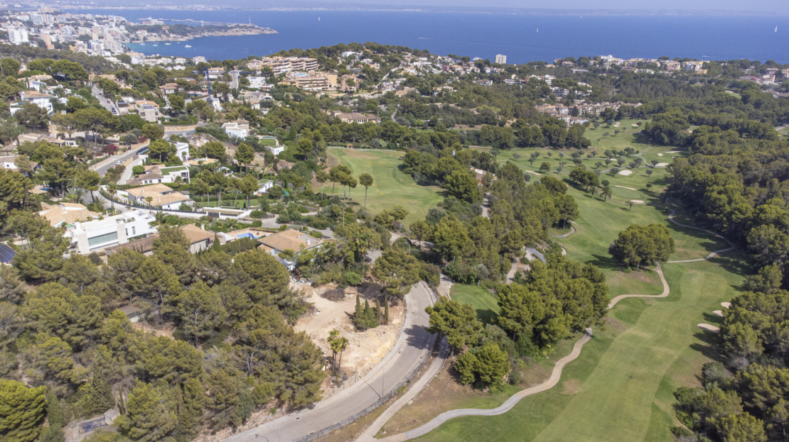 G-4684 Herrliches Grundstück in Bendinat Golf mit Meerblick, Privatsphäre & Baulizenz