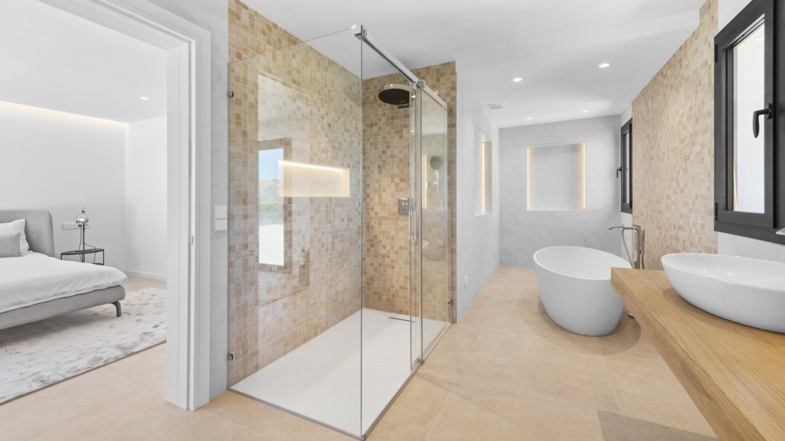 V-4135 NEUBAU! Ruhig gelegene Traum-Villa in Nova Santa Ponça mit Pool, Garten und Privatsphäre 11