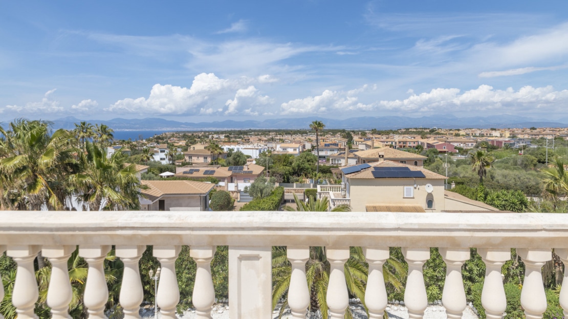 5059 Außergewöhnliche Villa in Badia Blava mit großer Pool Terrasse und eleganter Ausstattung 6