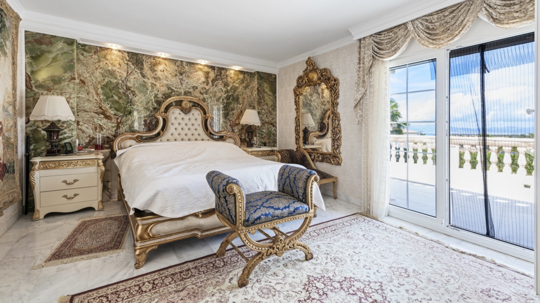 5059 Außergewöhnliche Villa in Badia Blava mit großer Pool Terrasse und eleganter Ausstattung 26