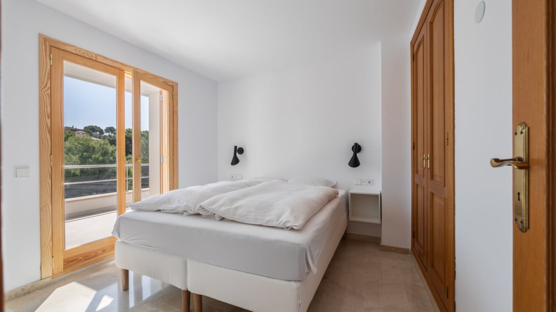 5051 Edle Duplex Dachgeschosswohnung in Bonanova mit Fern-Meerblick