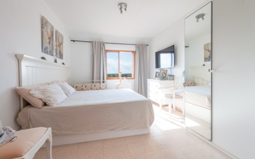 4856 Partly renovated country house in Ses Salines, with absolute privacy, distant views & close to the beach12