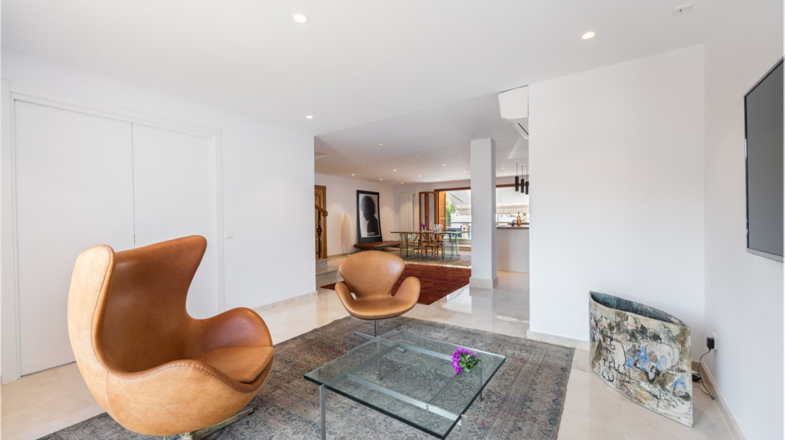 5051 Edle Duplex Dachgeschosswohnung in Bonanova mit Fern-Meerblick