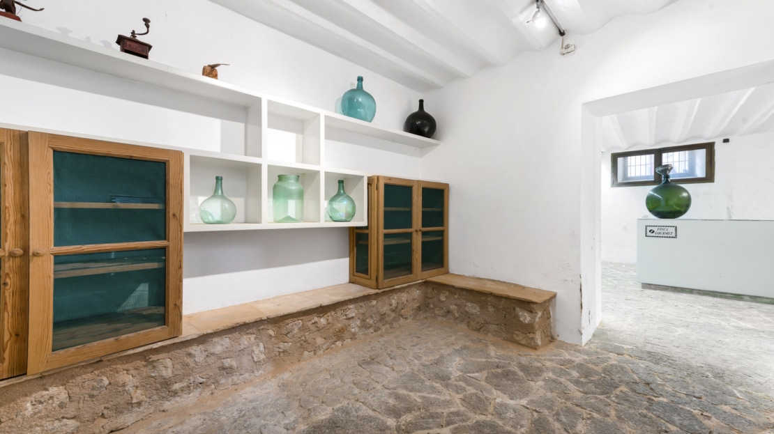 IP-4747 INVESTMENT! Historisches Herrenhaus im Zentrum von Soller mit viel Geschichte und Potenzial 8