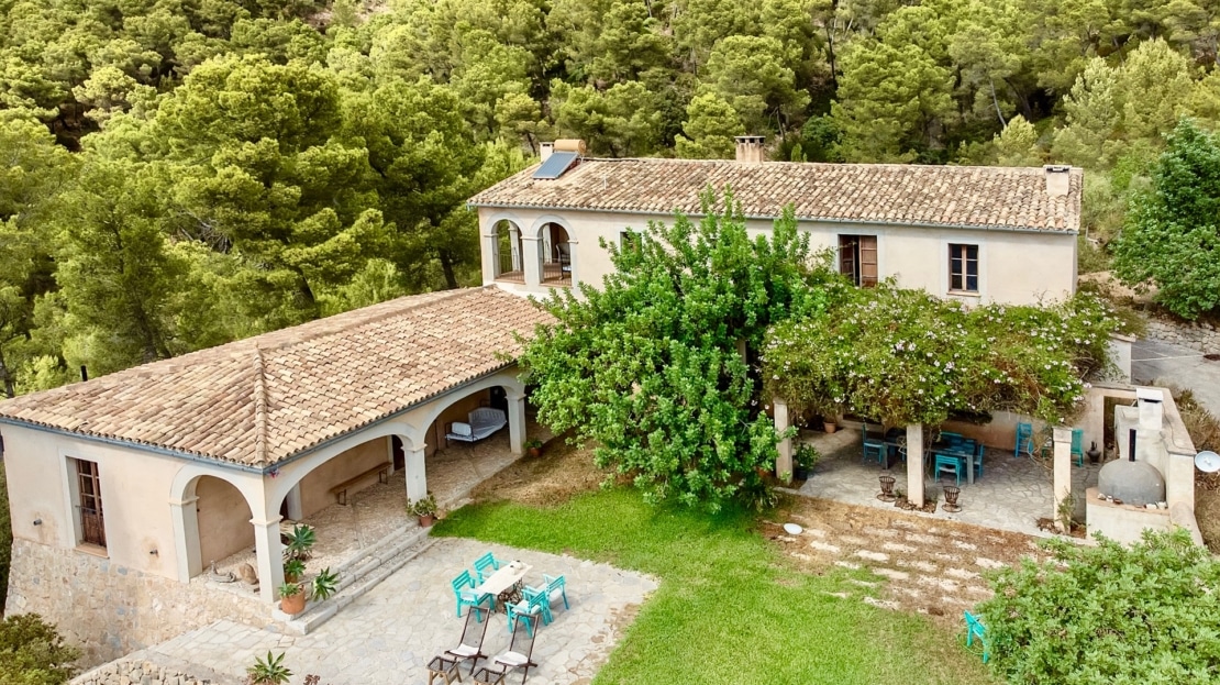 F-4366-98 Charmante Finca in Andratx mit Pool, viel Privatsphäre und Fern-Meerblick