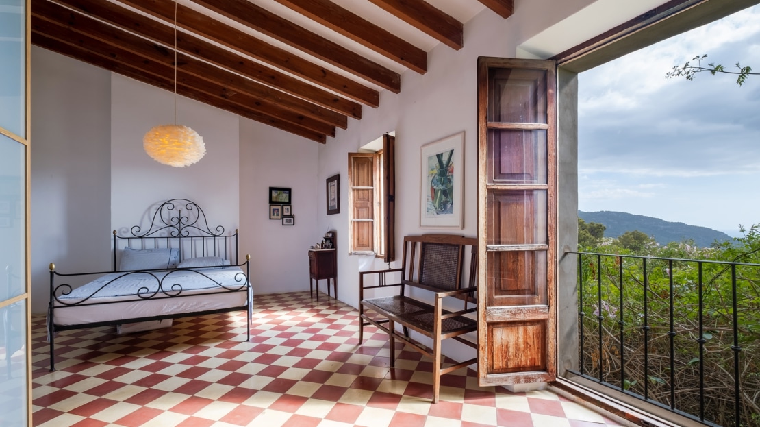 F-4366-98 Charmante Finca in Andratx mit Pool, viel Privatsphäre und Fern-Meerblick