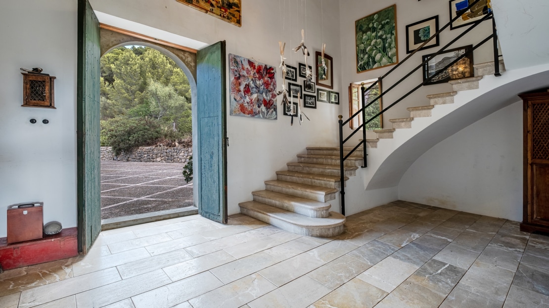 F-4366-98 Charmante Finca in Andratx mit Pool, viel Privatsphäre und Fern-Meerblick