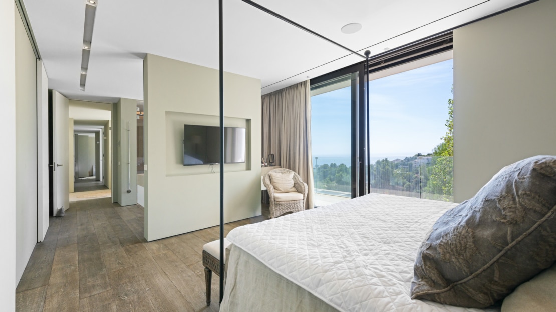 V-4556 Villa in Génova mit in modernem Design & herrlichem Blick auf die Bucht von Palma 16