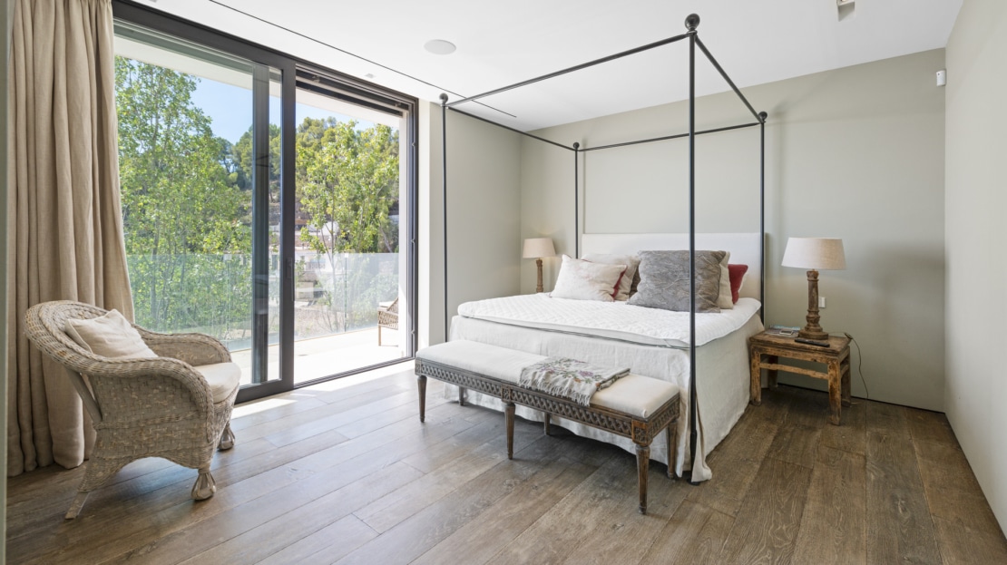 V-4556 Villa in Génova mit in modernem Design & herrlichem Blick auf die Bucht von Palma 13