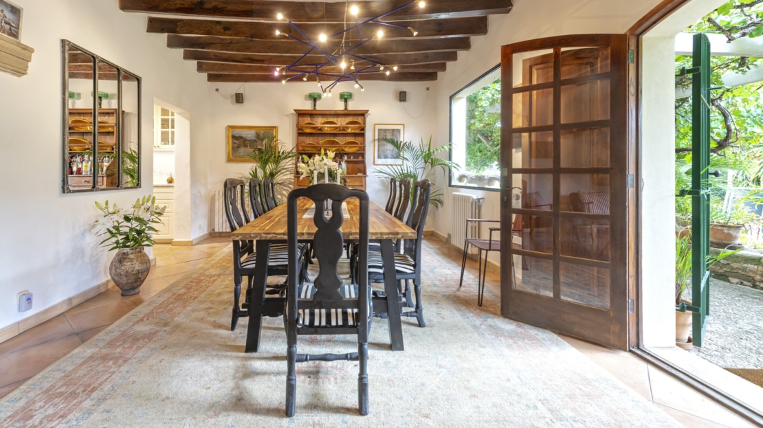 F-2301 Finca mit drei Gästehäusern mit großer Pool-Landschaft und Ferienvermietungslizenz in Cala San Vicente