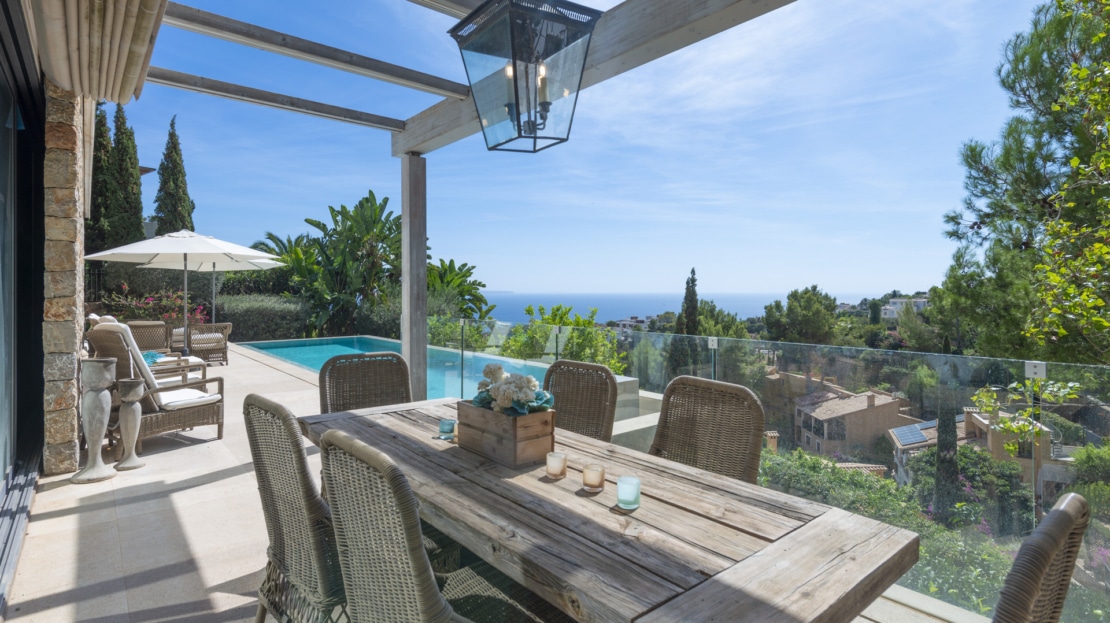 V-4556 Villa in Génova mit in modernem Design & herrlichem Blick auf die Bucht von Palma 10