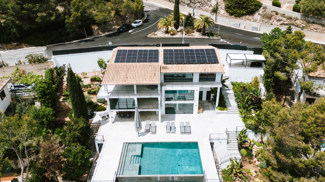 V-4715 Villa in Costa den Blanes mit elegantem, klaren Design und fantastischem