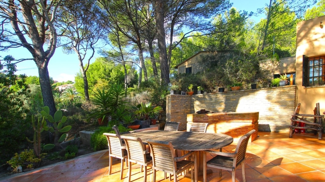 V-1539 Mediterrane Villa auf großem Grundstück mit Pool und Golfblick in Top Lage in Son Vida