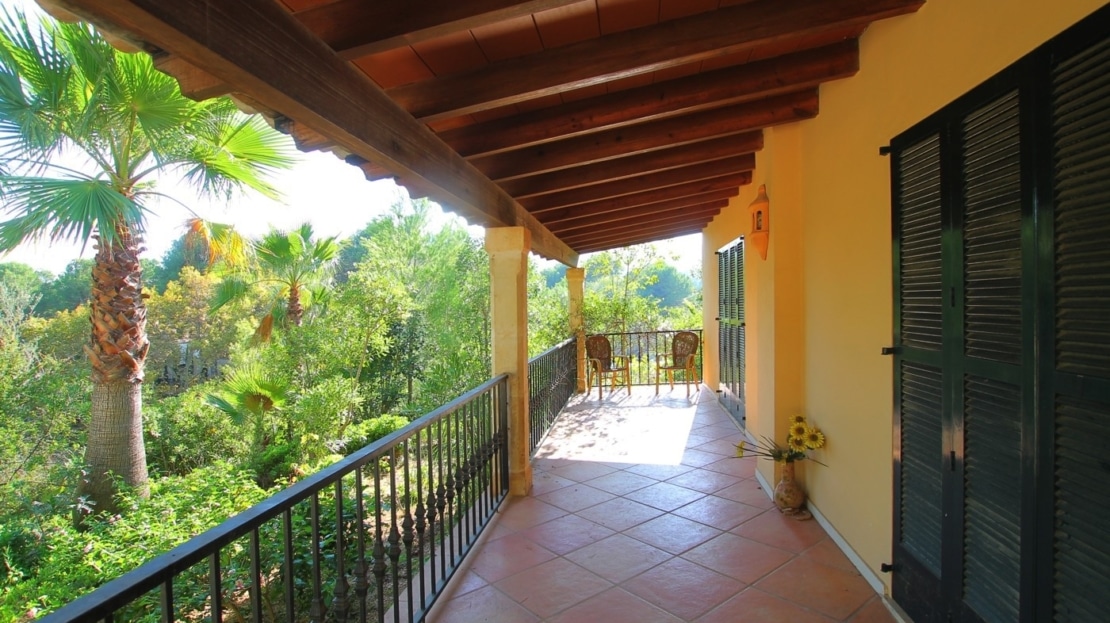 V-1539 Mediterrane Villa auf großem Grundstück mit Pool und Golfblick in Top Lage in Son Vida