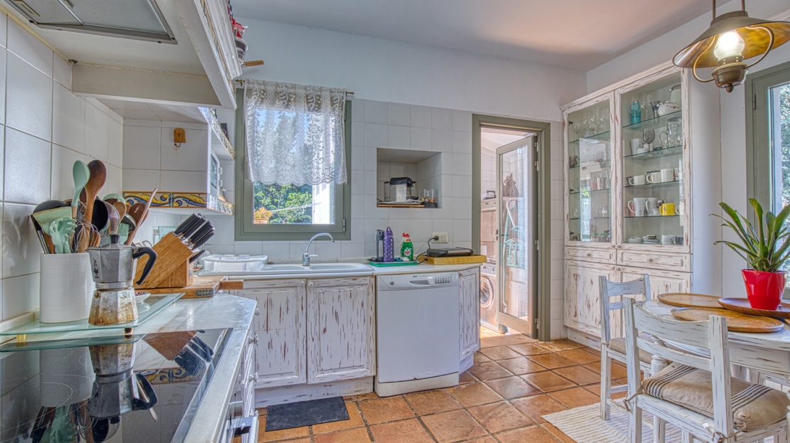 4938 Country house on large plot near Esporles with pool and stunning mountain views 21