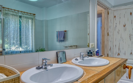 4938 Country house on large plot near Esporles with pool and stunning mountain views 35