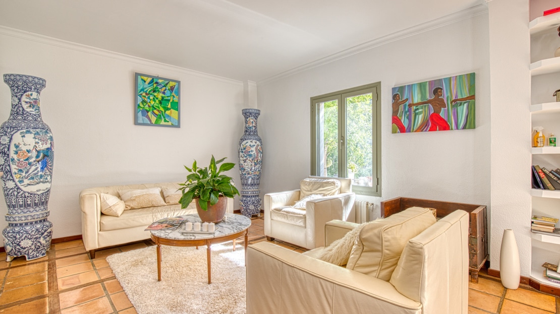 4938 Country house on large plot near Esporles with pool and stunning mountain v