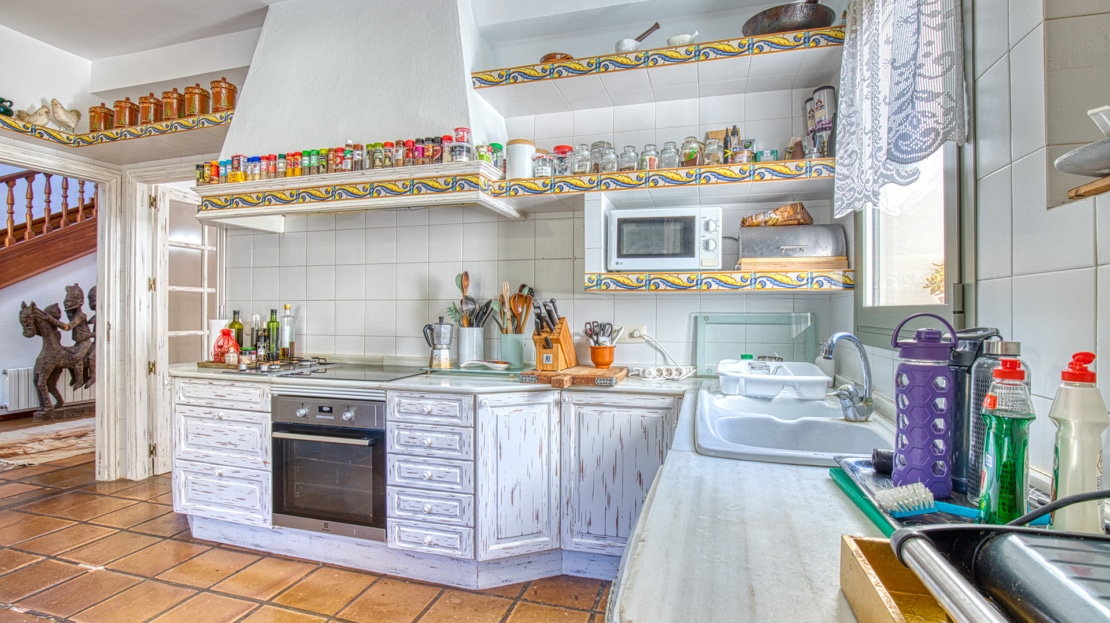 4938 Country house on large plot near Esporles with pool and stunning mountain views 23