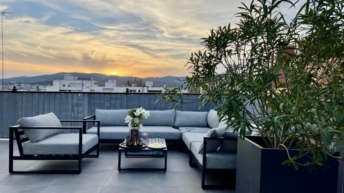 P-4445 Großräumiges Penthouse mit weitläufiger Terrasse und herrlichem Meerblick, nah zur Altstadt von Palma