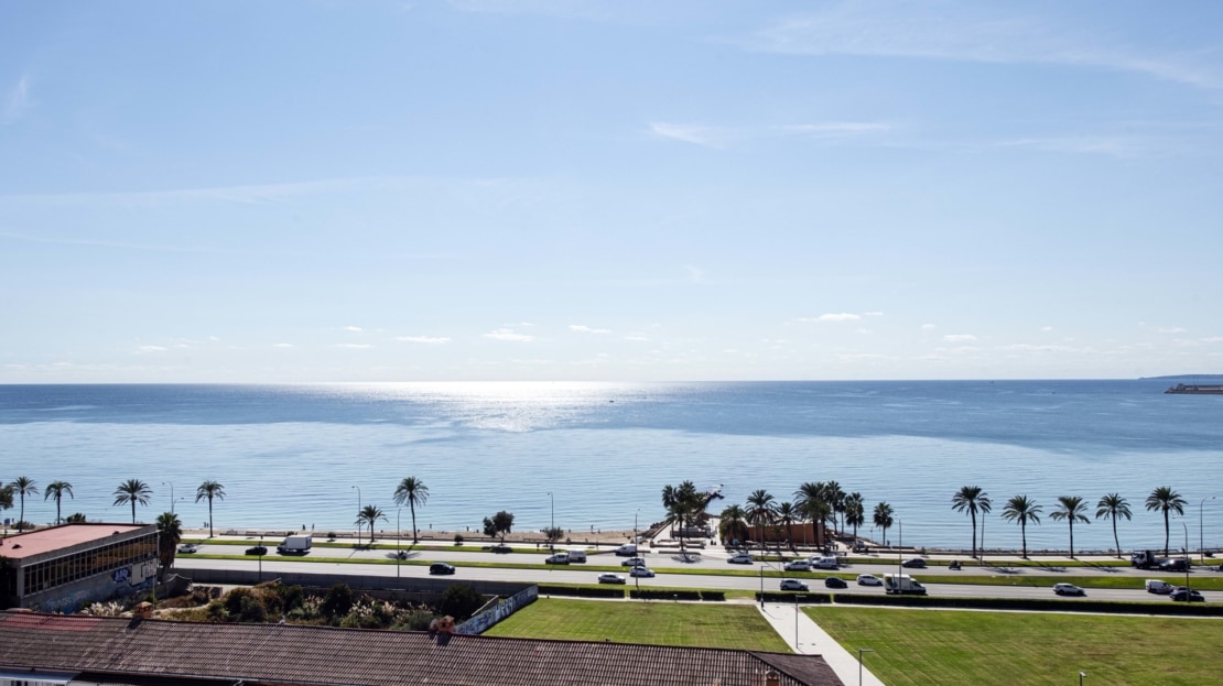 P-4445 Großräumiges Penthouse mit weitläufiger Terrasse und herrlichem Meerblick, nah zur Altstadt von Palma