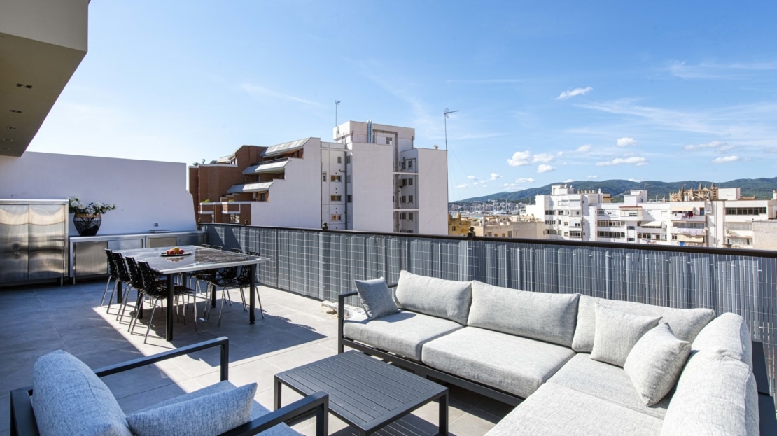 P-4445 Großräumiges Penthouse mit weitläufiger Terrasse und herrlichem Meerblick, nah zur Altstadt von Palma