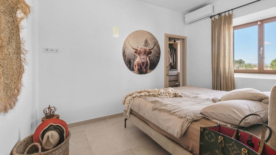 F-4860 Fantastic natural stone finca in Ses Salines with absolute privacy, large pool and panoramic views17