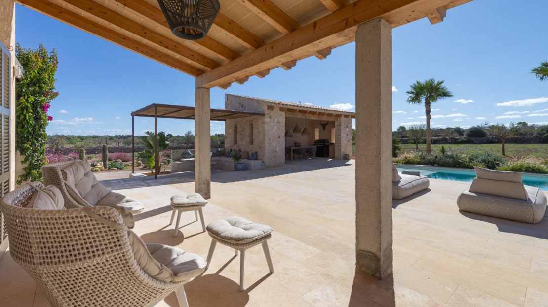 F-4860 Fantastic natural stone finca in Ses Salines with absolute privacy, large pool and panoramic views29