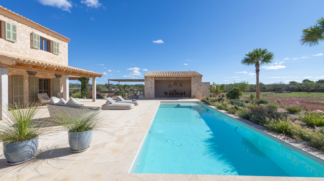 F-4860 Fantastic natural stone finca in Ses Salines with absolute privacy, large pool and panoramic views37