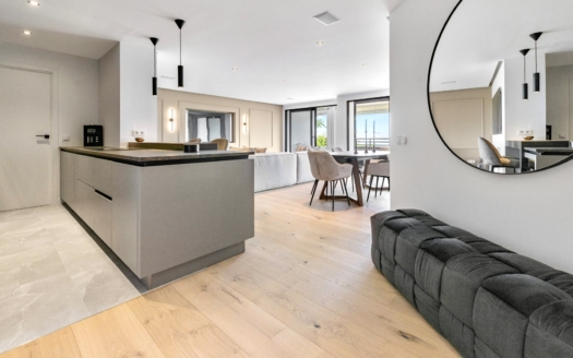 P-4713 Exklusives Penthouse in Cas Catala mit Meerblick: Modernisiert und elegant