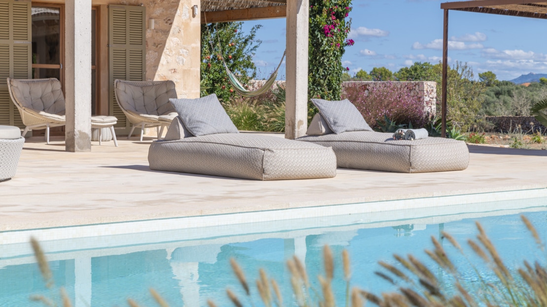 F-4860 Fantastic natural stone finca in Ses Salines with absolute privacy, large pool and panoramic views26