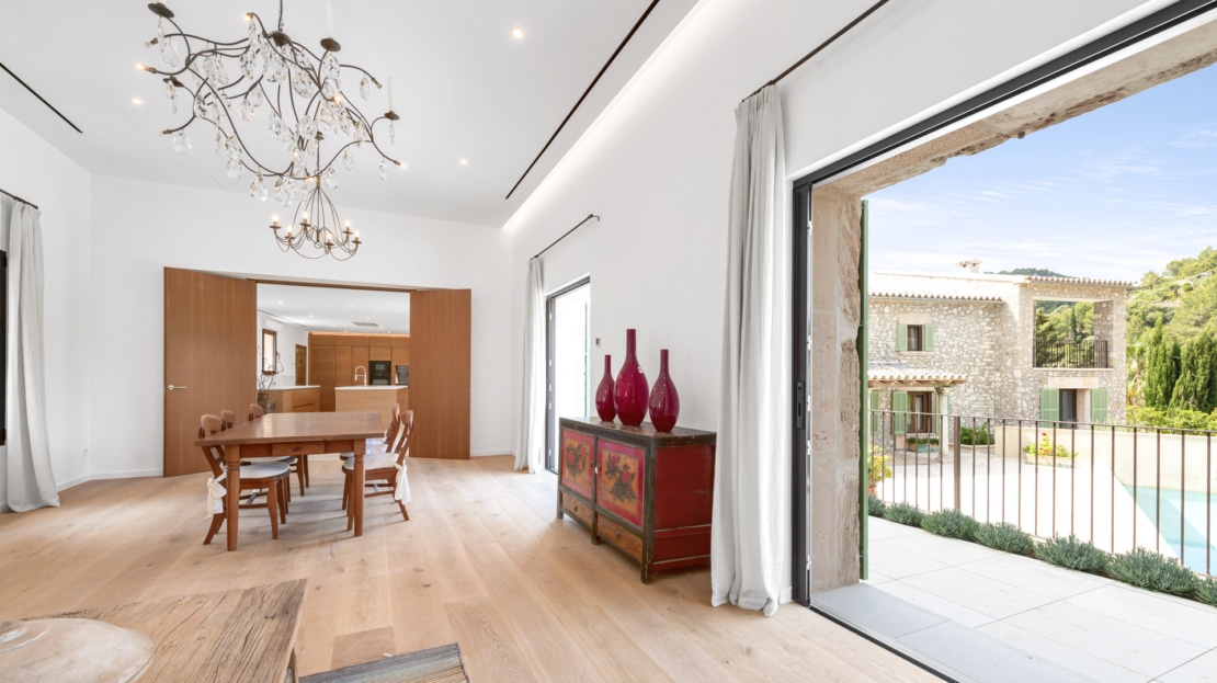 V-4676 ERSTBEZUG!!! Einzigartige moderne Villa im Finca Stil mit Pool und viel Privatsphäre in Es Capdella