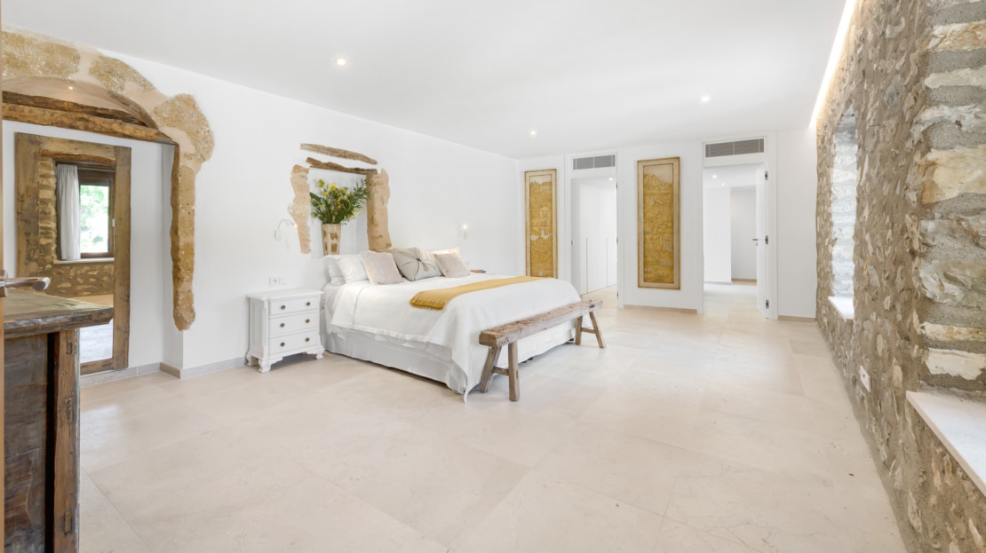 V-4676 ERSTBEZUG!!! Einzigartige moderne Villa im Finca Stil mit Pool und viel Privatsphäre in Es Capdella