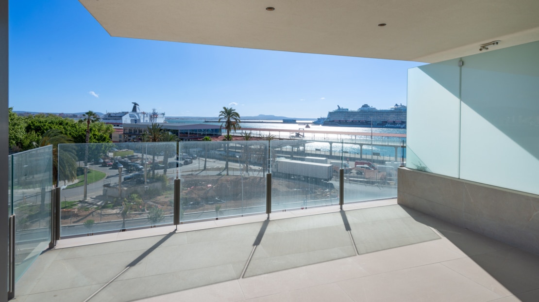 A-2148_9 Fantastische Neubau Wohnung in Palma mit Meer- und Hafenblick 2