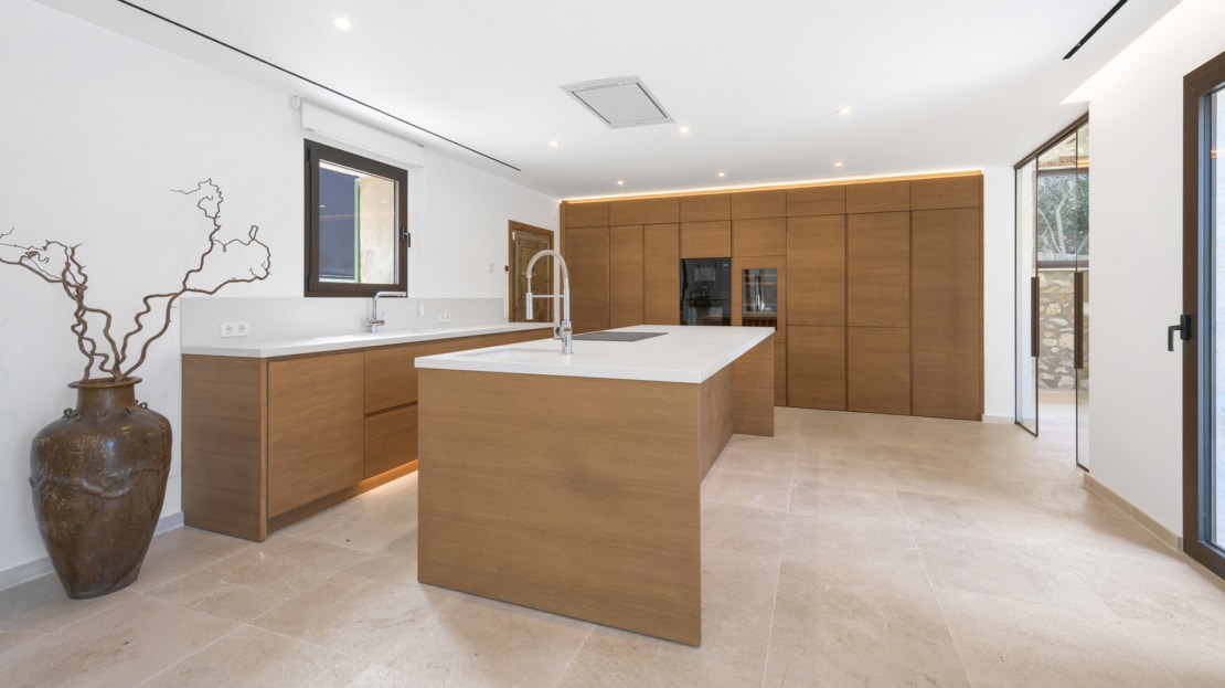 V-4676 ERSTBEZUG!!! Einzigartige moderne Villa im Finca Stil mit Pool und viel Privatsphäre in Es Capdella